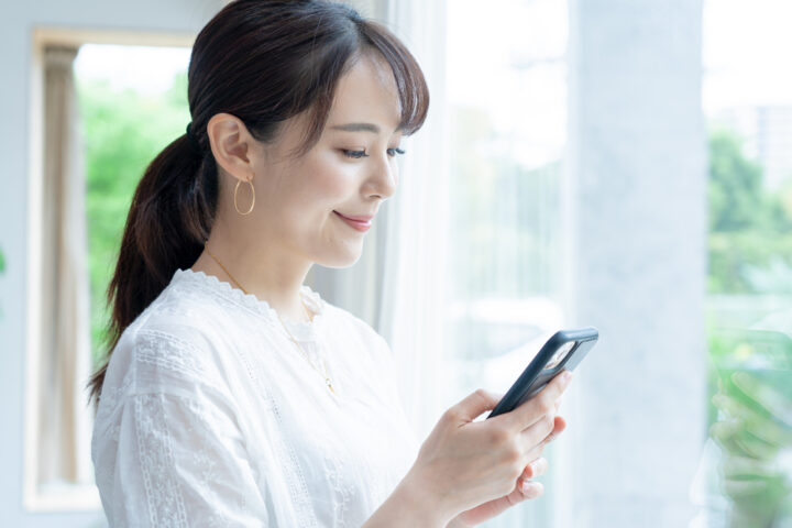 電話占いおすすめ人気ランキング24選!各サイトの強みや当たる先生も紹介